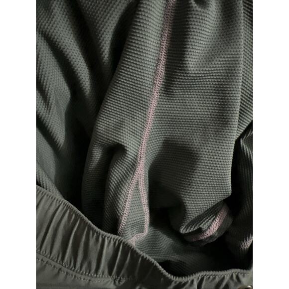Athleta Run With It 14" Skort Skirt Size XL Olive Green Stretch Zip Pocket - Picture 9 of 11